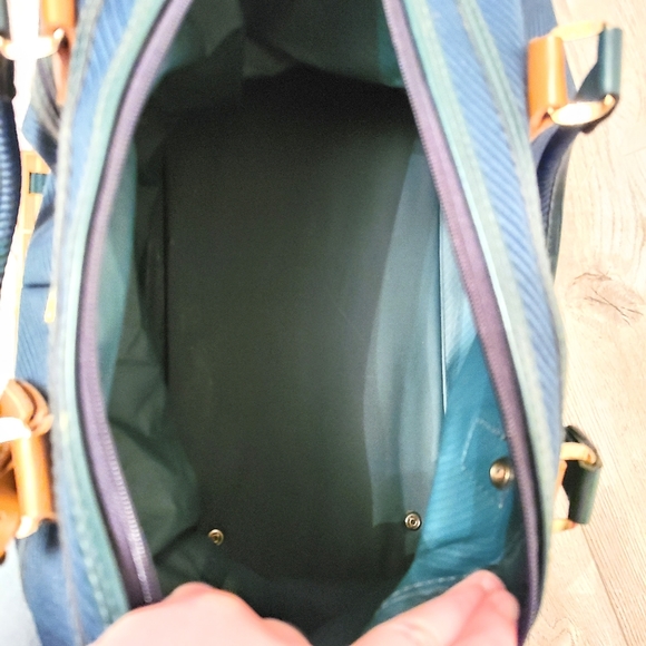 Like-new Atlantic Luggage Carry On Size Shoulder Bag in Blue-Green w/ Tan Strap - Picture 3 of 11